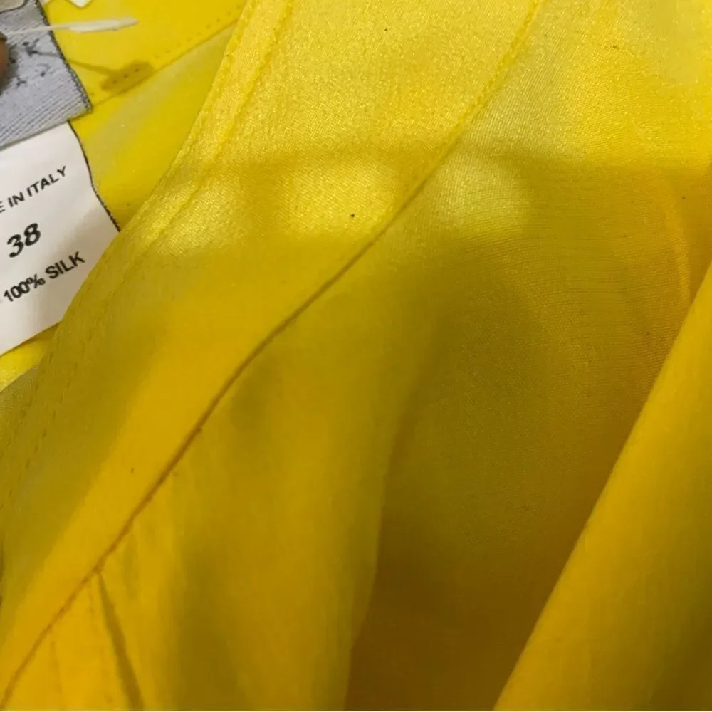 Barneys newyork top yellow 100% silk make in Italy size 38